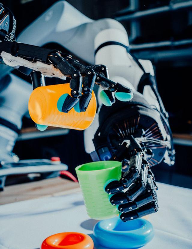 The 'Hands Problem' Holding Back the Humanoid Revolution